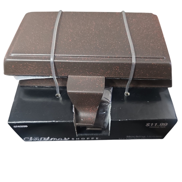 2pk Brushed Bronze Metal Shelves/ Mantel Hangers - Picture 2 of 8